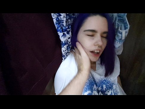 ❤️ 在壁櫥裡找到我姐姐並幫她射精 ❤️❌ 色情 在我們這裡 zh-tw.teencumpot.ru